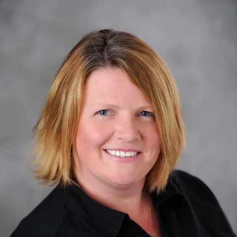 headshot of physical trainer, Heidi Ramsdell