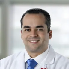 Roberto Arias, MD